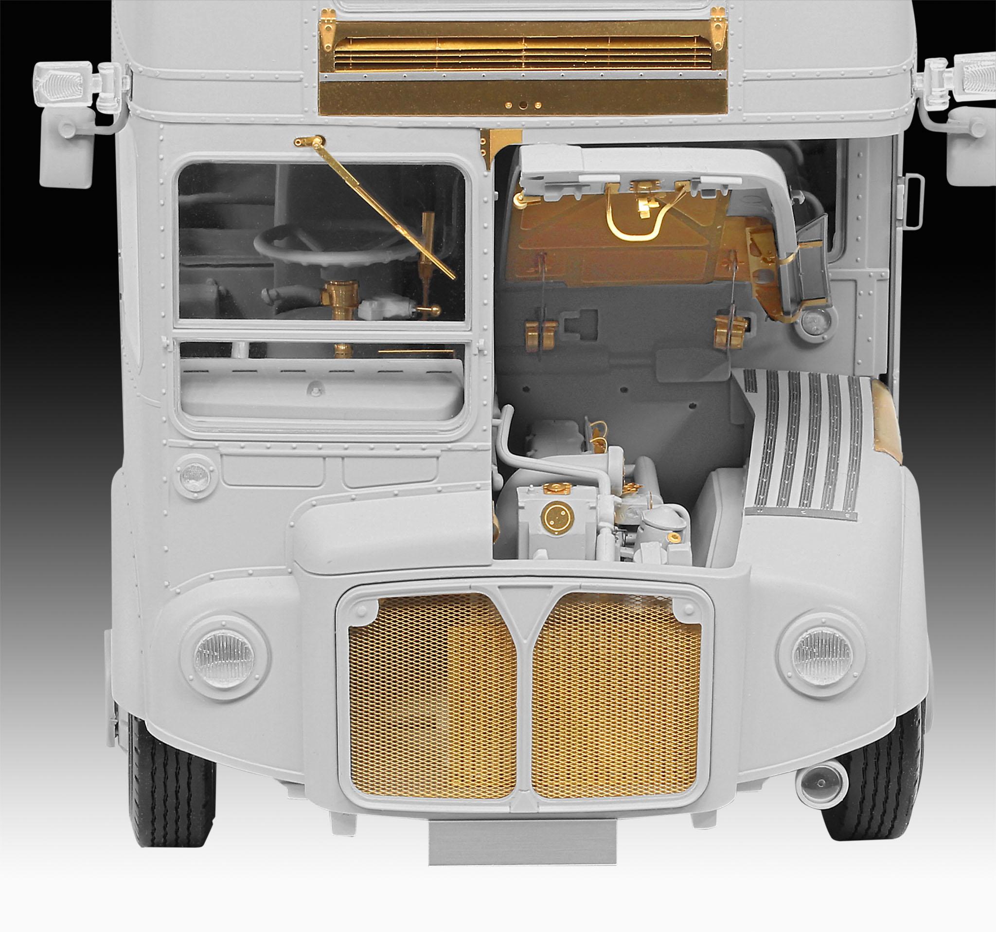 Revell 1/24 AEC Routemaster London Bus Platinum Edition
